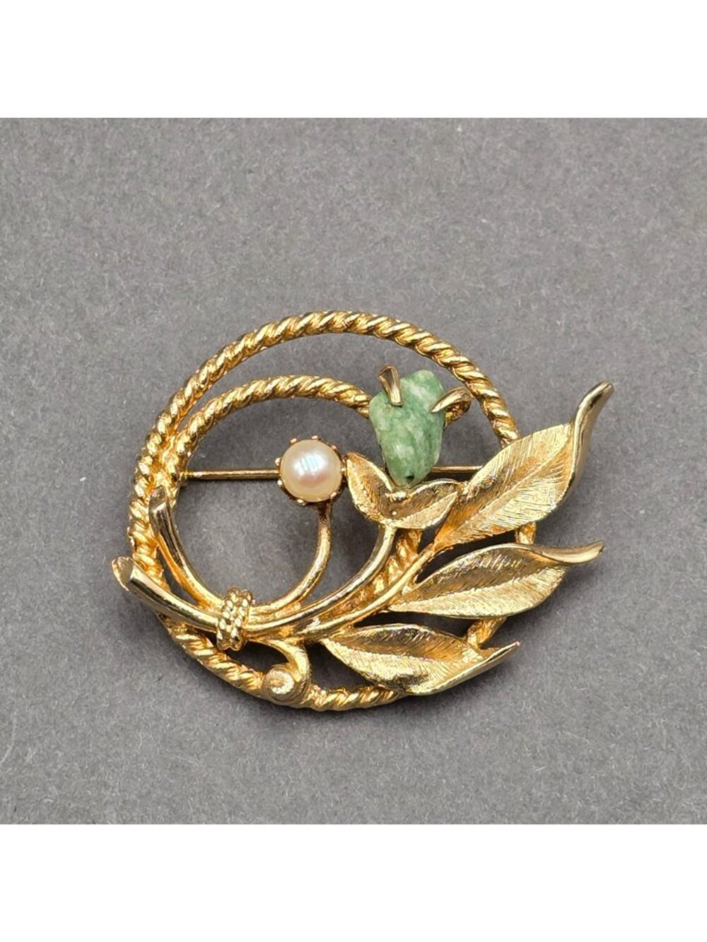 Vintage Sarah Coventry Jade Garden Brooch 2" Genuine Pearl & Jade Gold-Tone 1966 - Picture 9 of 9